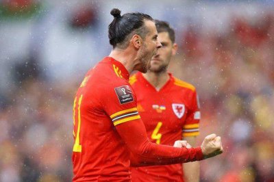 Gales 1-0 Ucrania
